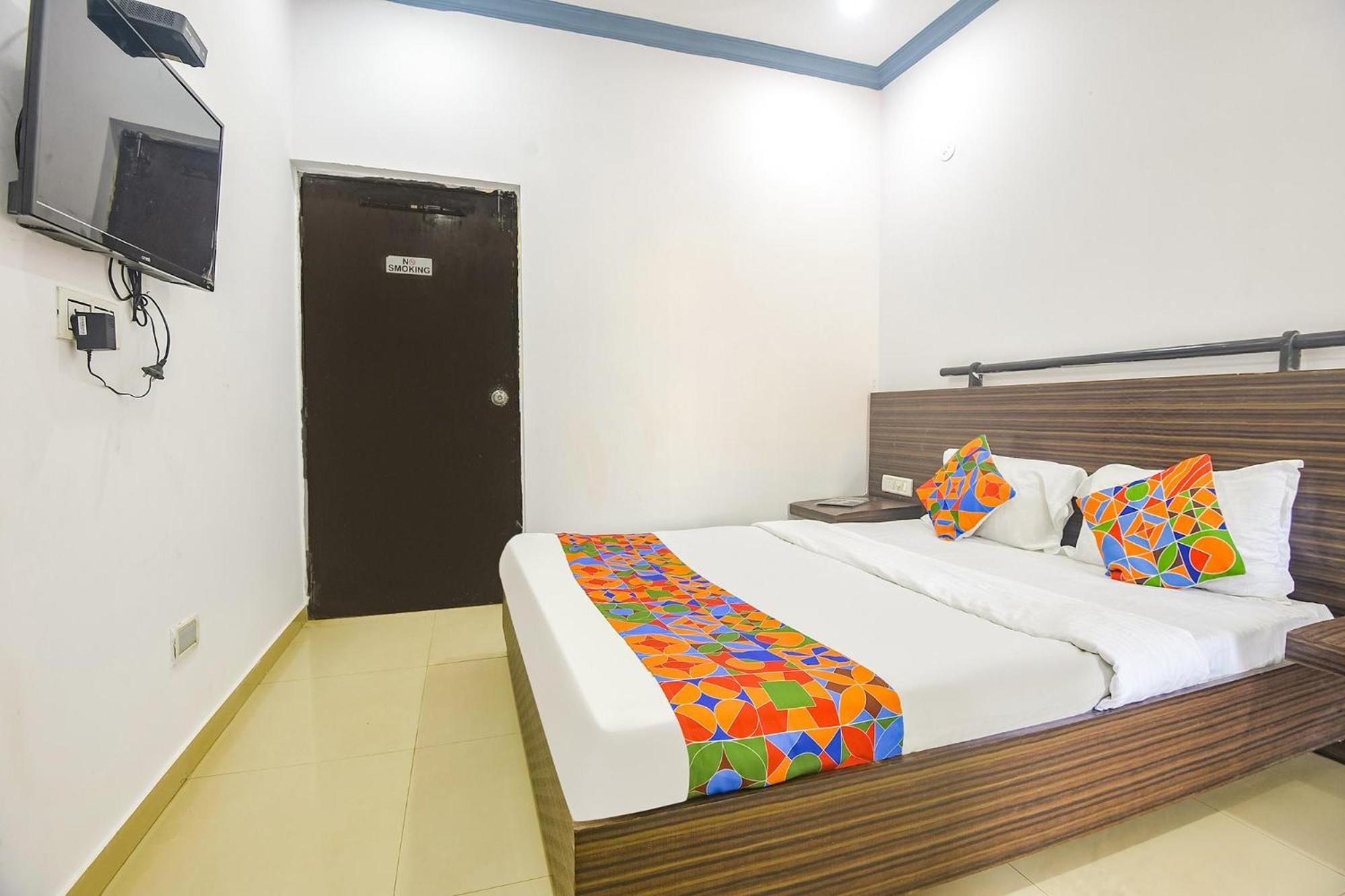 Fabexpress Neo Calangute Beach Resort Eksteriør billede
