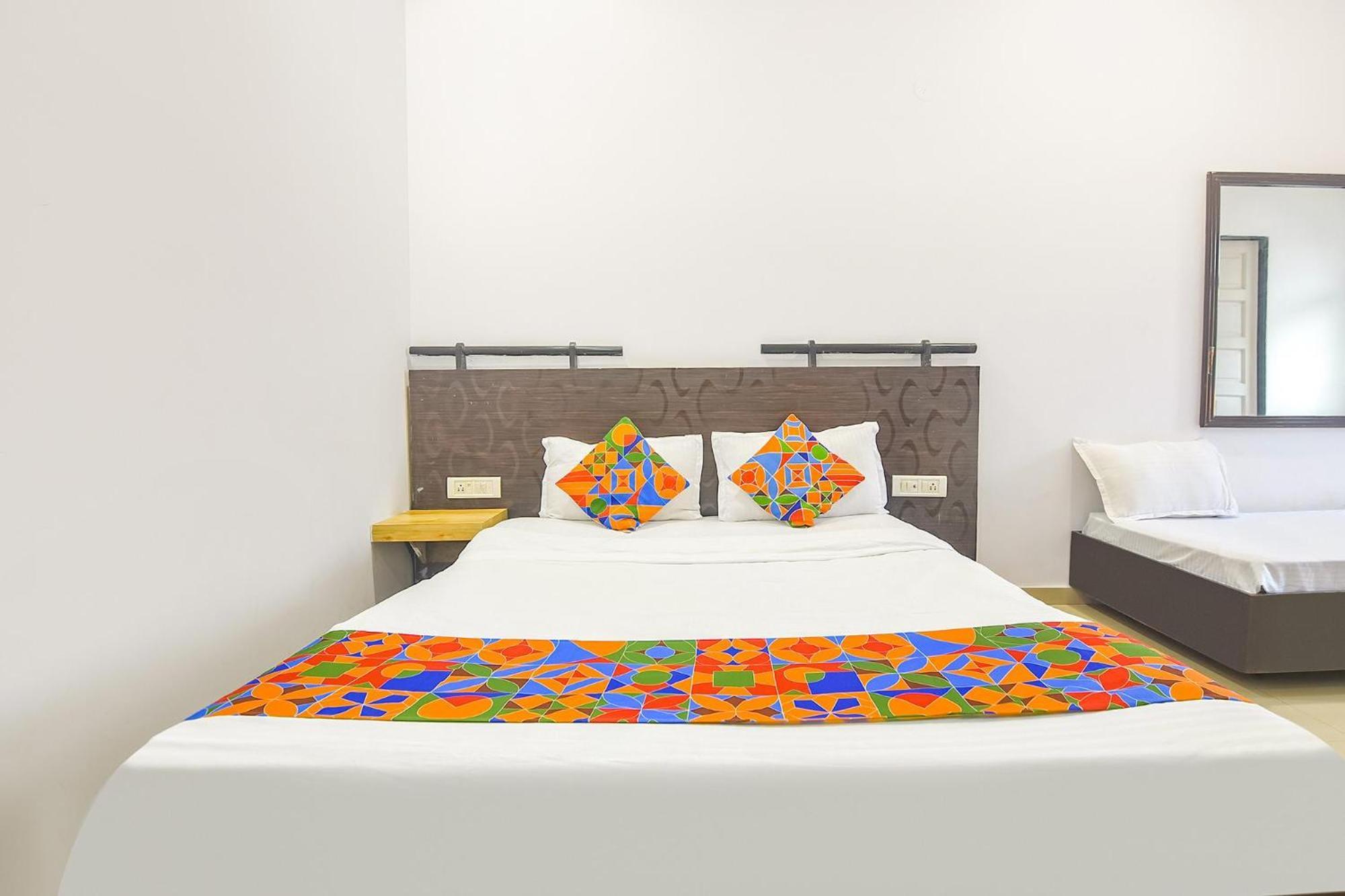 Fabexpress Neo Calangute Beach Resort Eksteriør billede