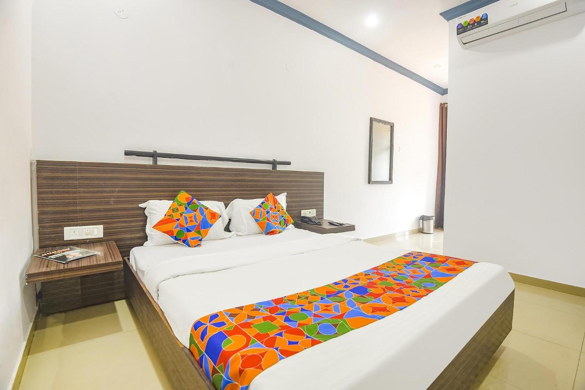 Fabexpress Neo Calangute Beach Resort Eksteriør billede