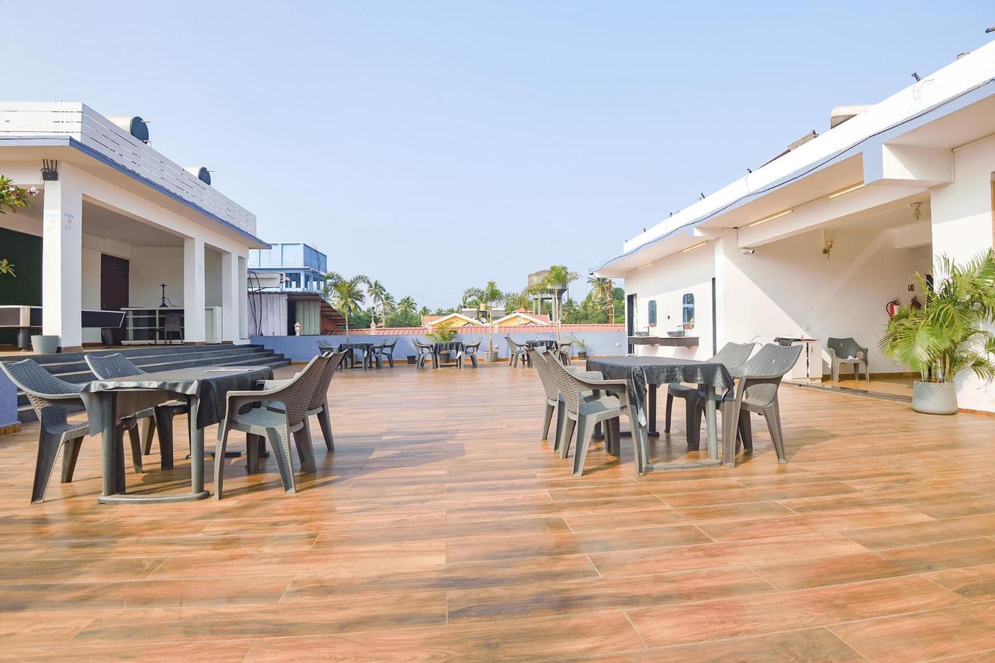 Fabexpress Neo Calangute Beach Resort Eksteriør billede