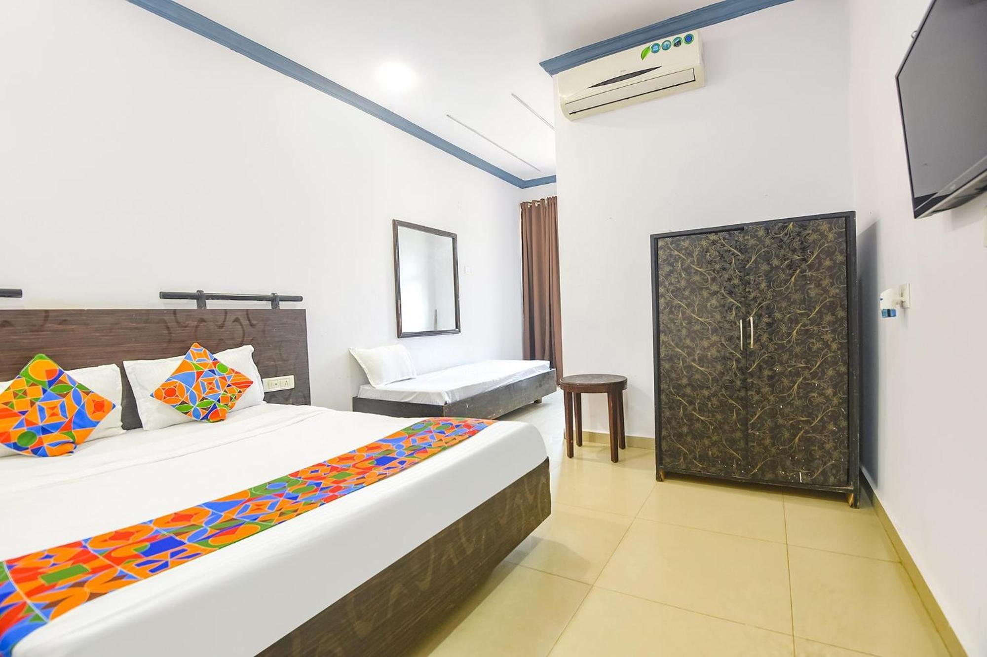 Fabexpress Neo Calangute Beach Resort Eksteriør billede