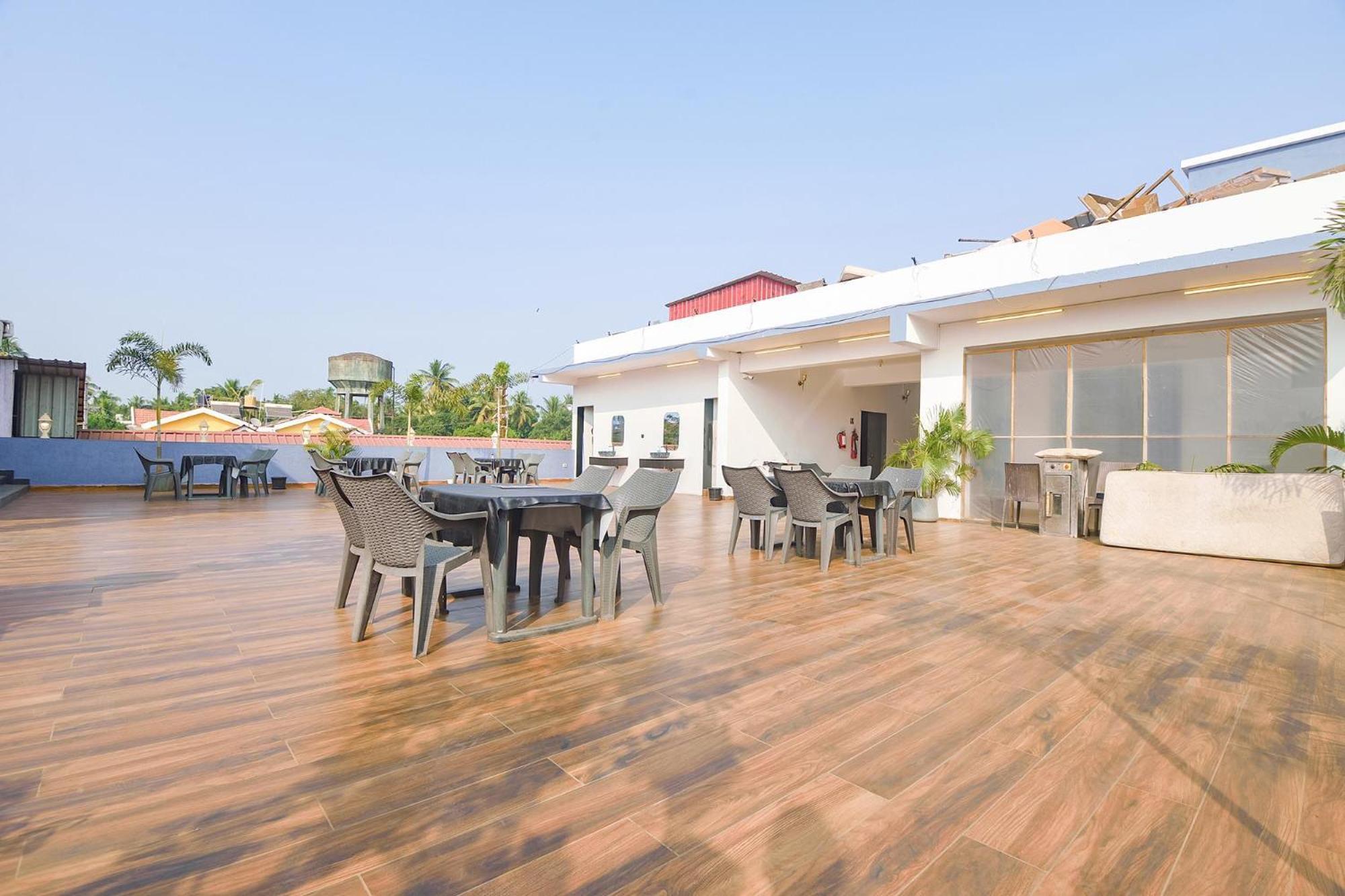 Fabexpress Neo Calangute Beach Resort Eksteriør billede