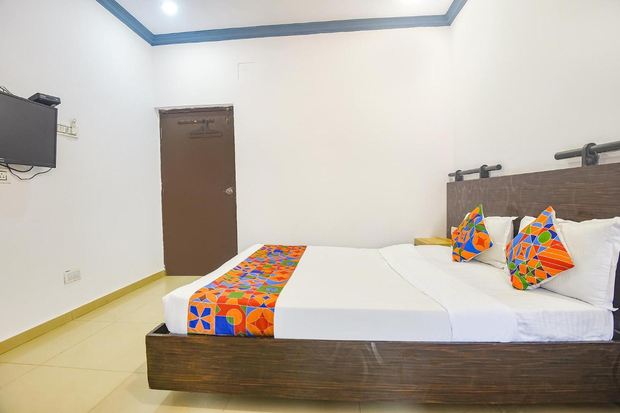 Fabexpress Neo Calangute Beach Resort Eksteriør billede
