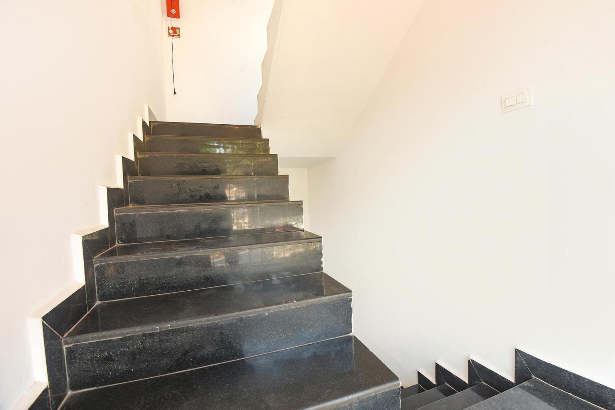 Fabexpress Neo Calangute Beach Resort Eksteriør billede